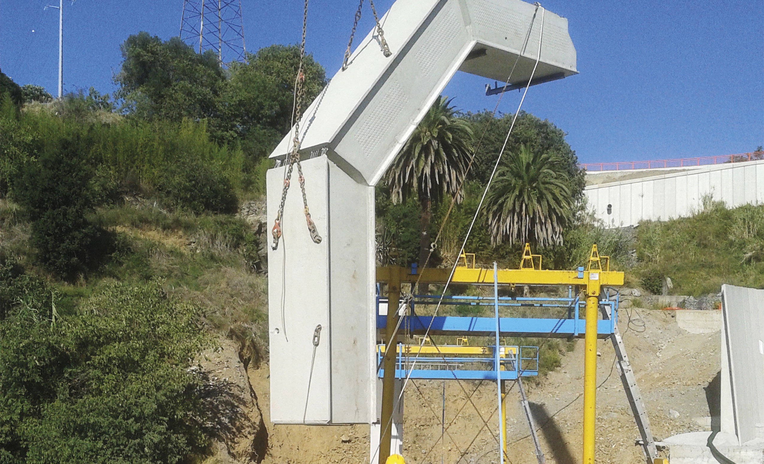 Comune di Genova. Genova Hi Tech. Realizzazione in prosecuzione di via Dell’Acciaio. Nuova strada di collegamento al Parco Scientifico e Tecnologico Erzelli