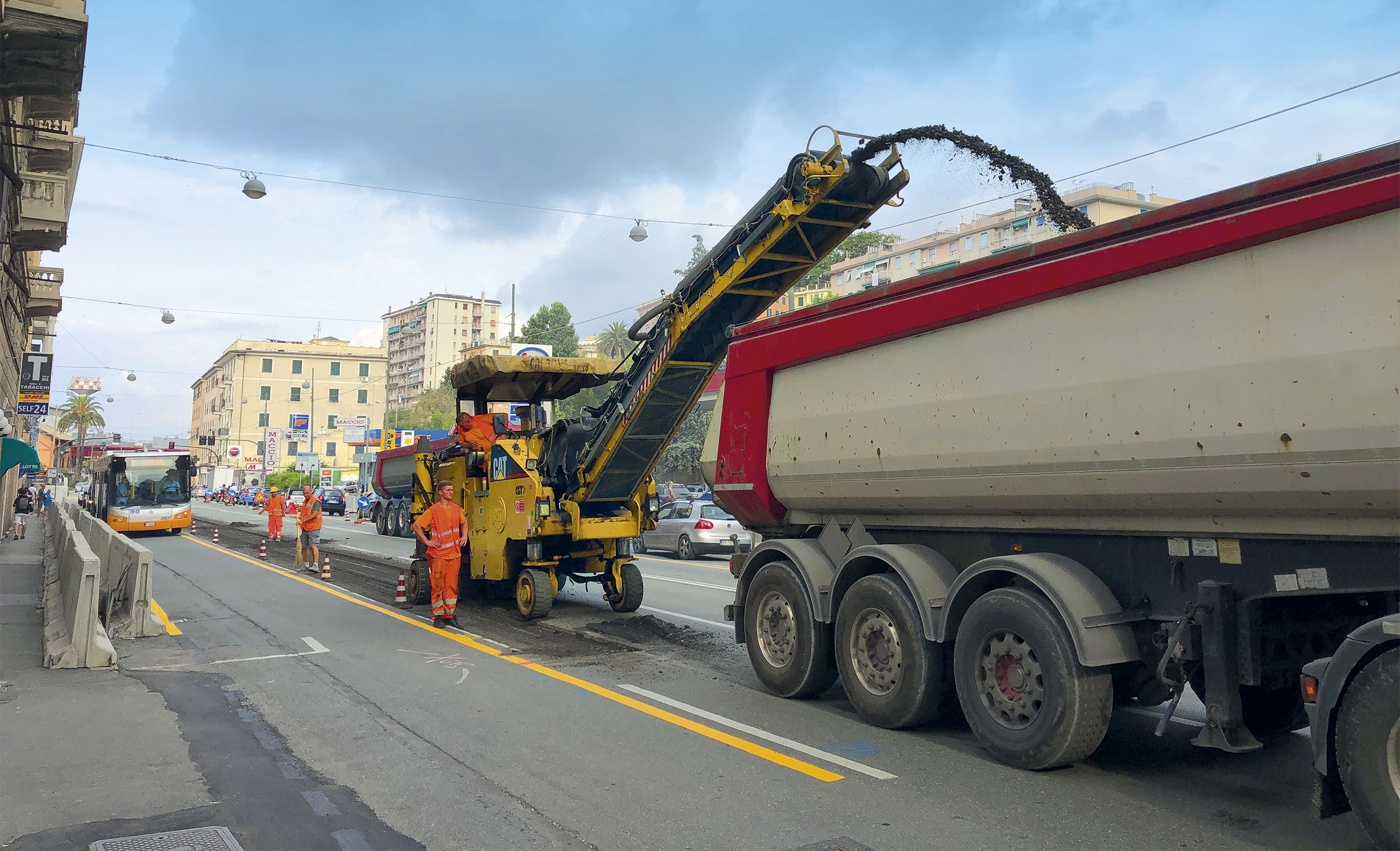 Comune di Genova. Città per Cornigliano. Sviluppo Genova SpA. Riqualificazione di via Cornigliano. Sottoservizi e viabilità urbana